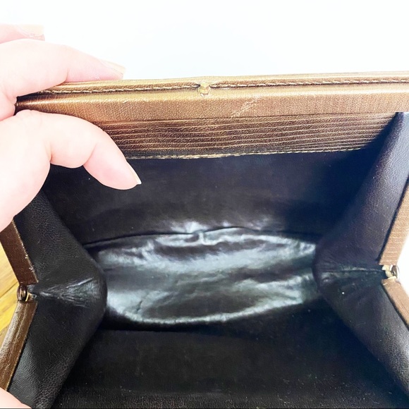 BAGHEERA | Vintage Bronze Clutch - Picture 5 of 8